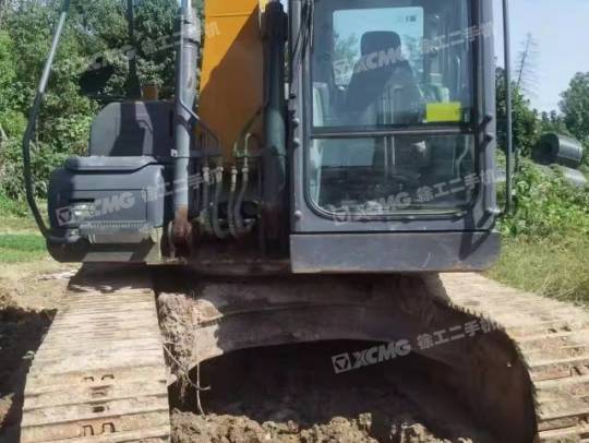 徐工XE135履带式挖掘机