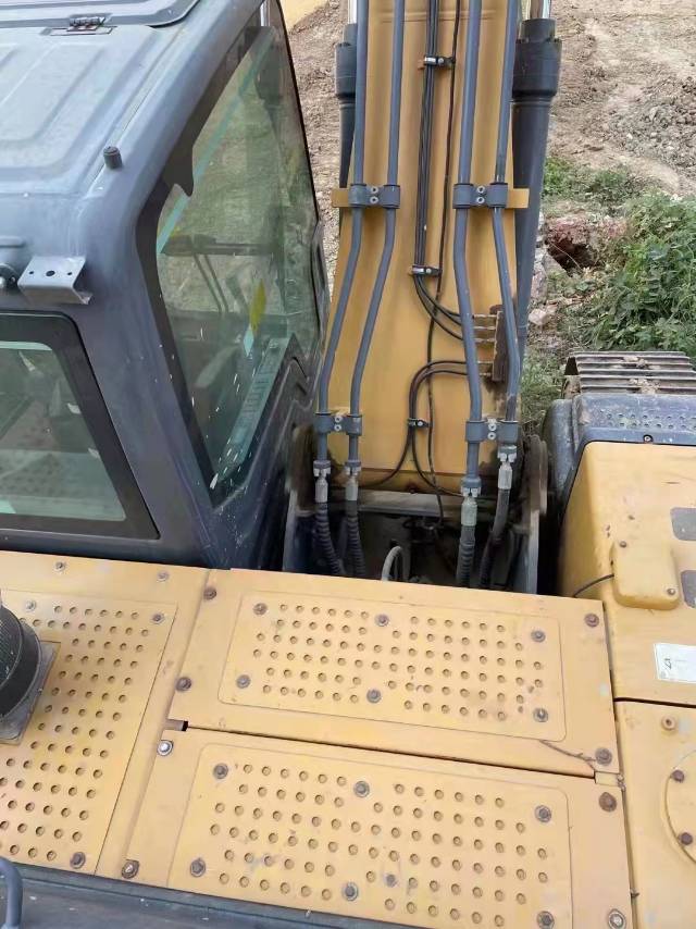 徐工XE200D履帶式挖掘機