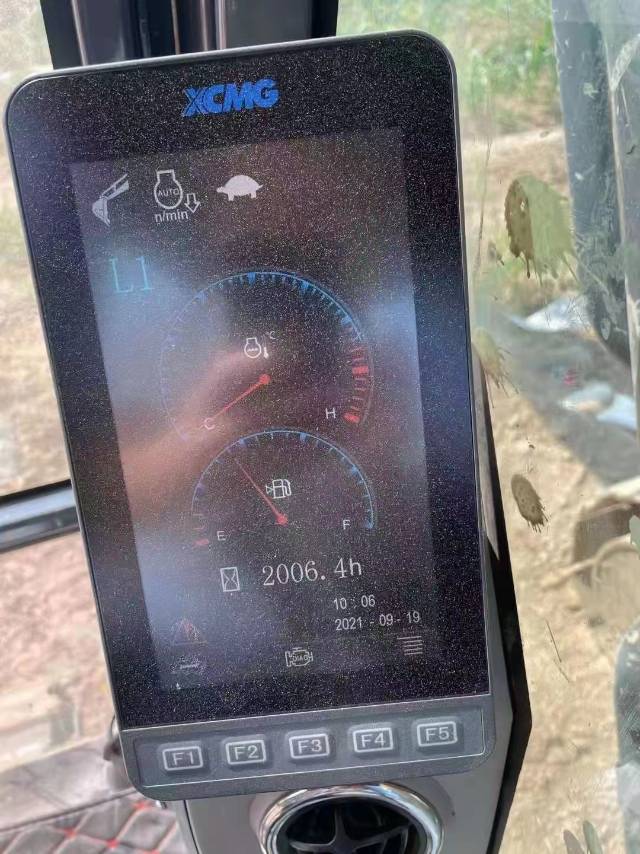 徐工XE200D履帶式挖掘機