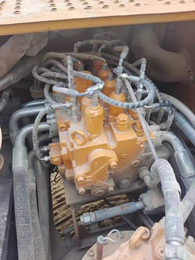 三一重工SY485履帶式挖掘機