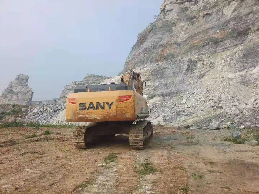三一重工SY485履帶式挖掘機
