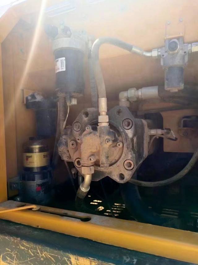 徐工XE200D履帶式挖掘機