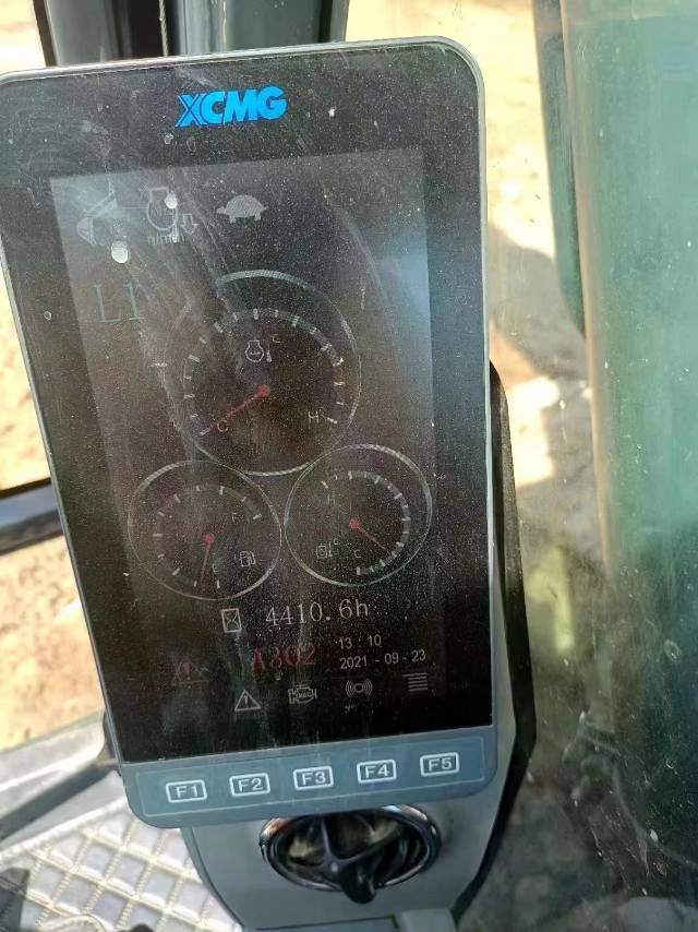 徐工XE200D履帶式挖掘機