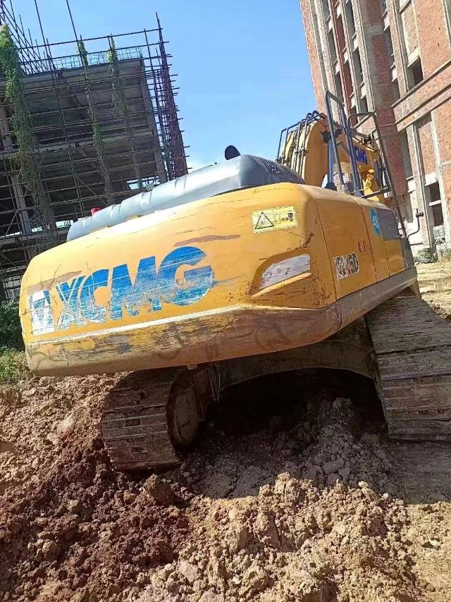 徐工XE200D履帶式挖掘機