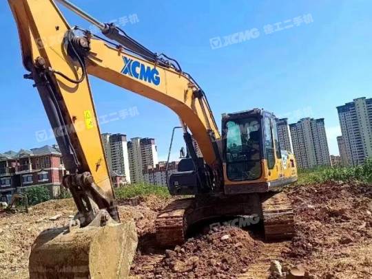 徐工XE200D履带式挖掘机