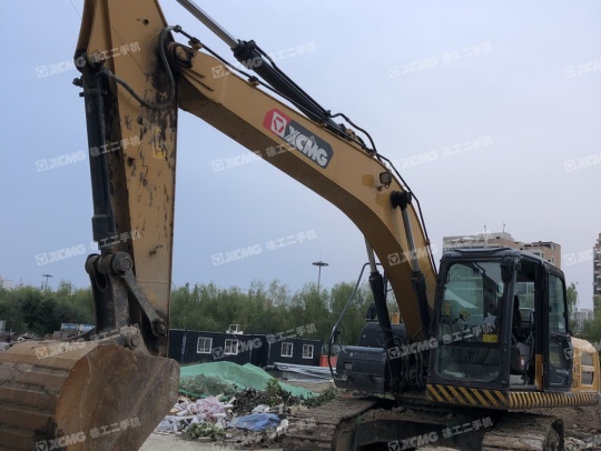 徐工XE200D履带式挖掘机