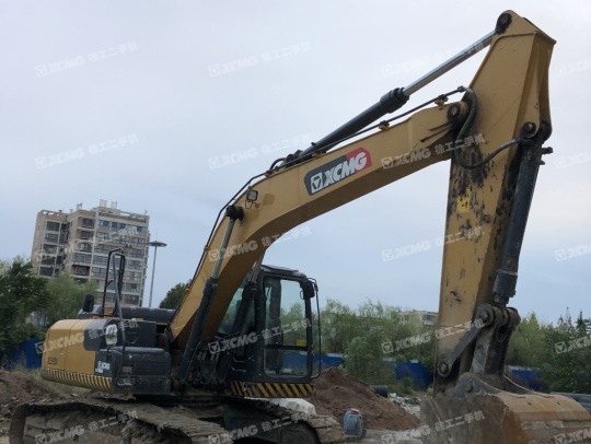 徐工XE200D履带式挖掘机