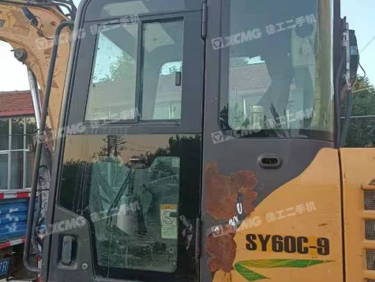 三一重工SY60履带式挖掘机