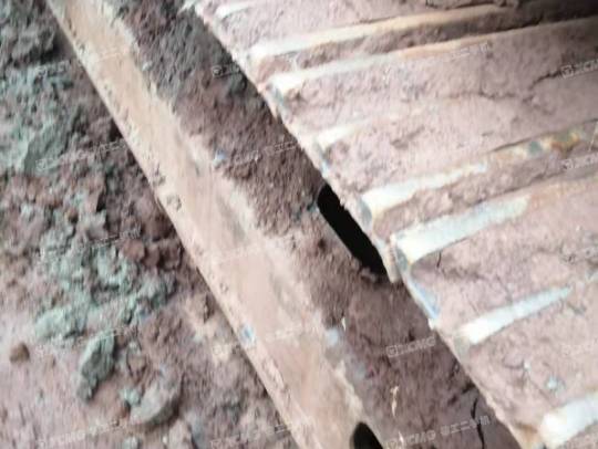 日立EX200履带式挖掘机