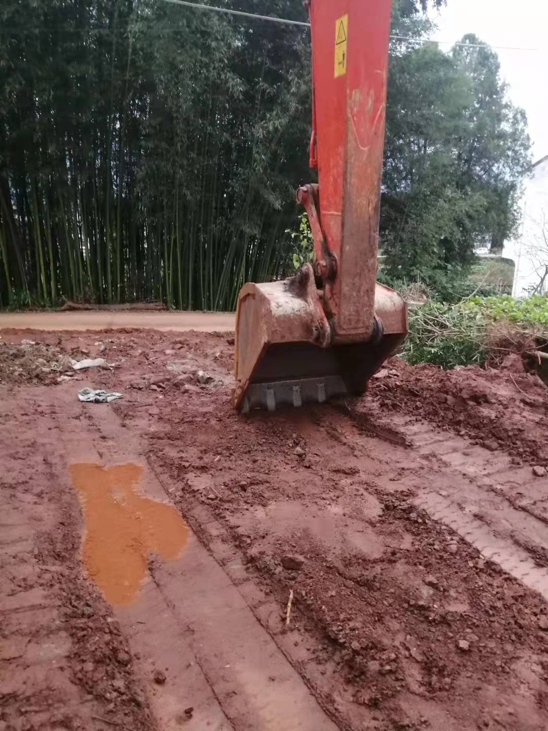 日立EX200履带式挖掘机