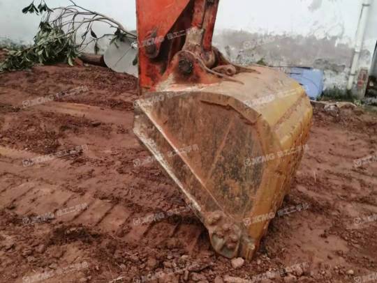 日立EX200履带式挖掘机