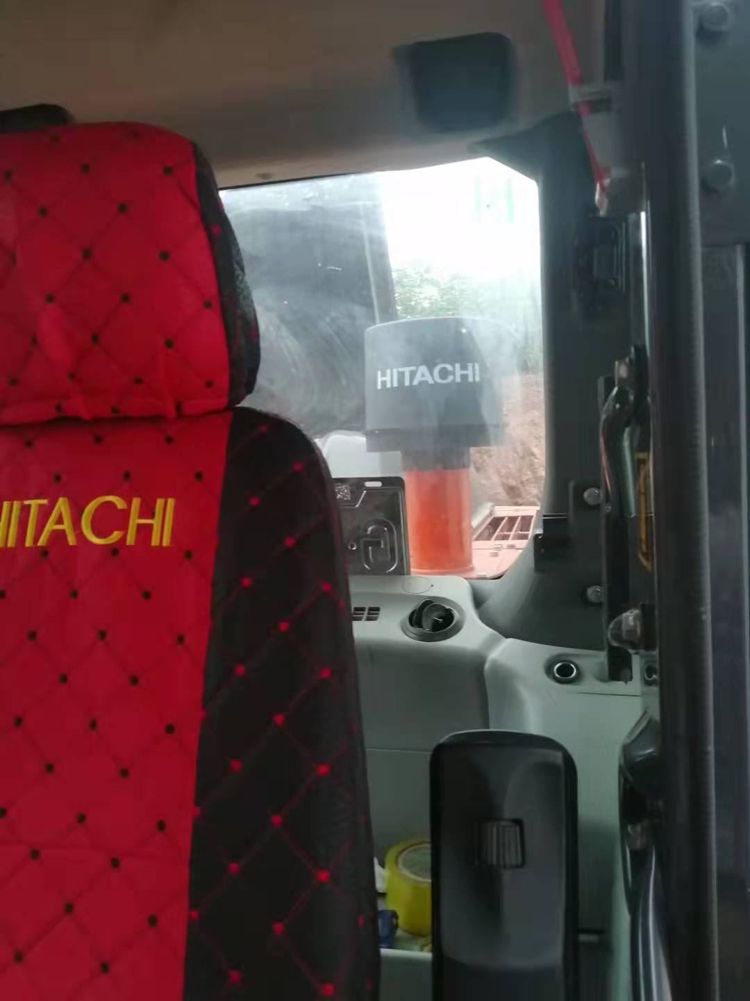 日立EX200履带式挖掘机