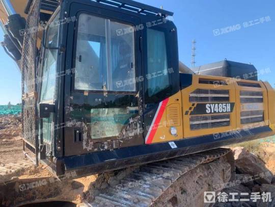 三一重工SY485履带式挖掘机