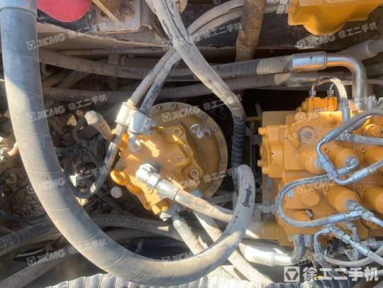 三一重工SY485履带式挖掘机