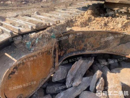 三一重工SY485履带式挖掘机