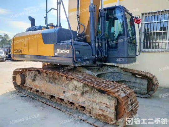 徐工XE215D履带式挖掘机