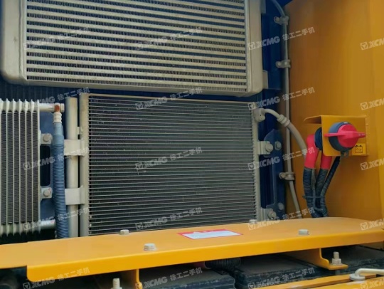 徐工XE215D履带式挖掘机