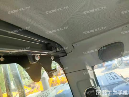 徐工XE215D履带式挖掘机