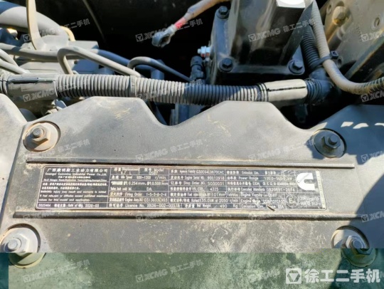 徐工XE215D履带式挖掘机