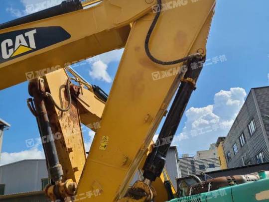 卡特彼勒330D履带式挖掘机