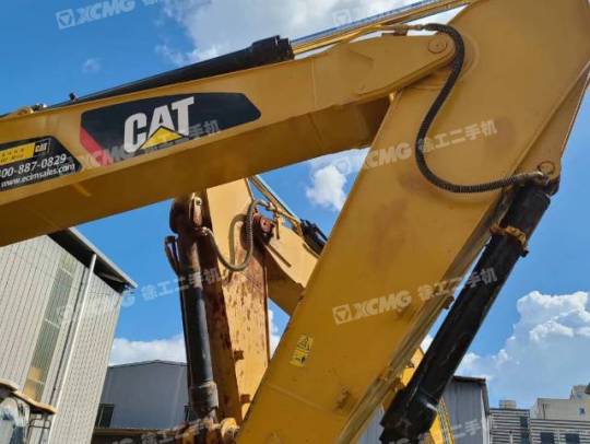 卡特彼勒330D履带式挖掘机