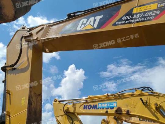 卡特彼勒330D履带式挖掘机