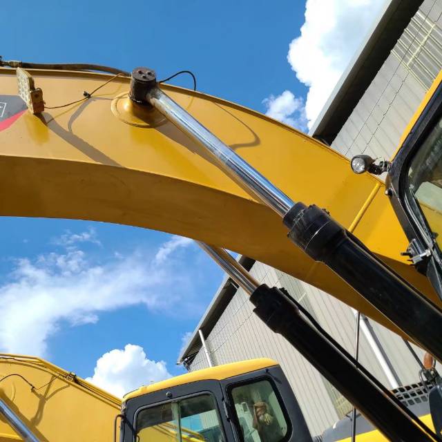 卡特彼勒330D履帶式挖掘機