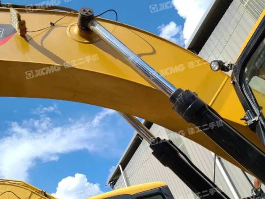 卡特彼勒330D履带式挖掘机