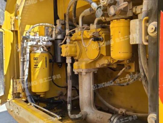 卡特彼勒330D履带式挖掘机