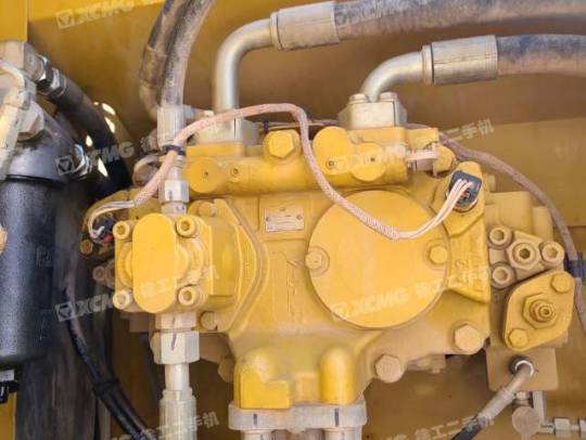 卡特彼勒330D履带式挖掘机