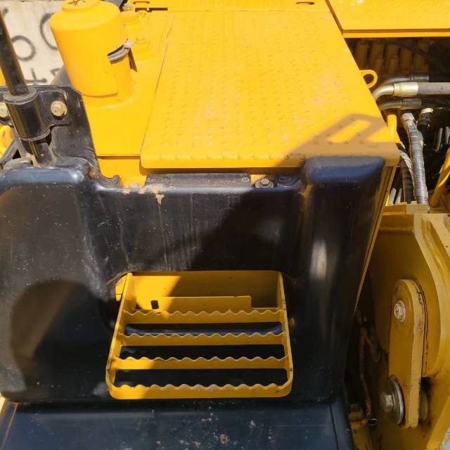 卡特彼勒330D履帶式挖掘機