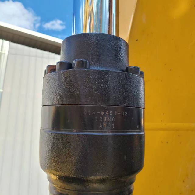 卡特彼勒330D履帶式挖掘機