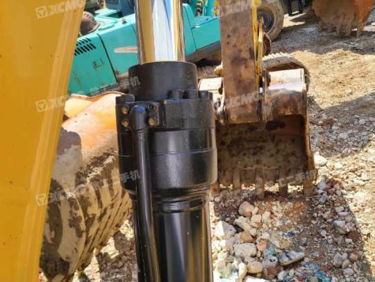 卡特彼勒330D履带式挖掘机