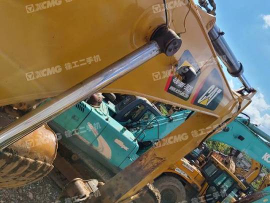 卡特彼勒330D履带式挖掘机