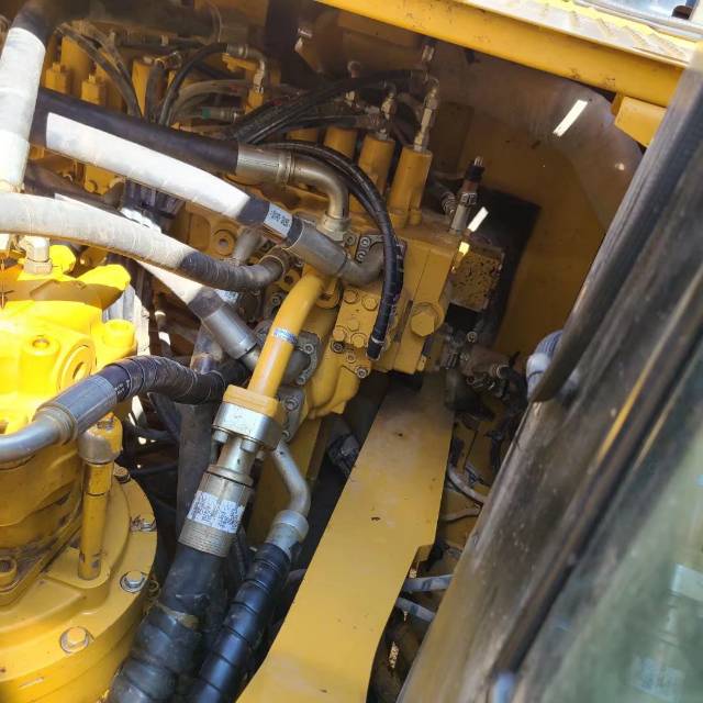 卡特彼勒330D履帶式挖掘機