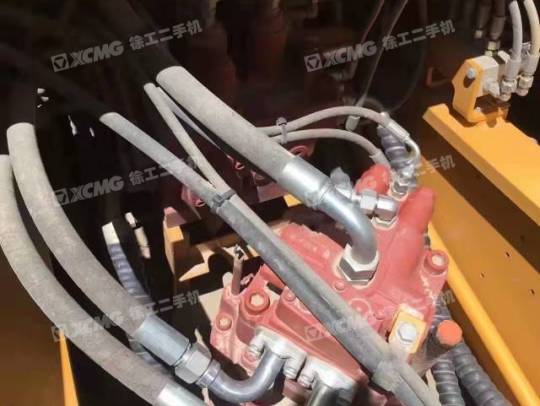 柳工CLG926履带式挖掘机