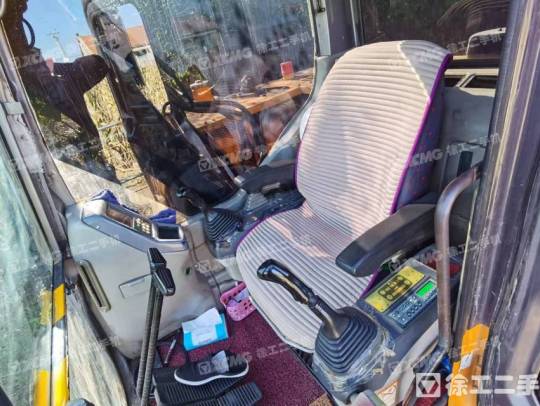 三一重工SY75履带式挖掘机