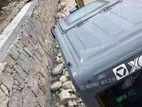 徐工XE135履带式挖掘机