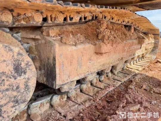 三一重工SY215履带式挖掘机