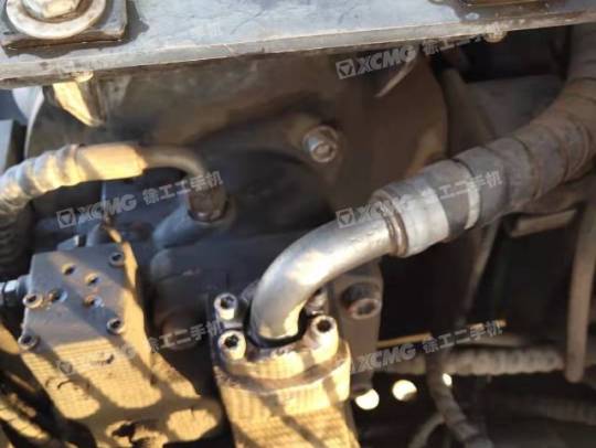 三一重工SY75履带式挖掘机