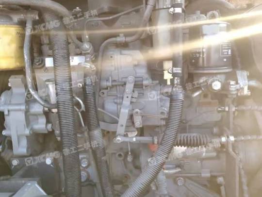 三一重工SY75履带式挖掘机