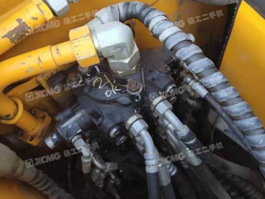 三一重工SY75履带式挖掘机