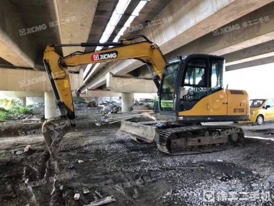 徐工XE75履带式挖掘机