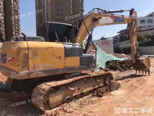 徐工XE135履带式挖掘机