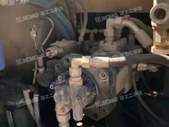 徐工XE135履带式挖掘机