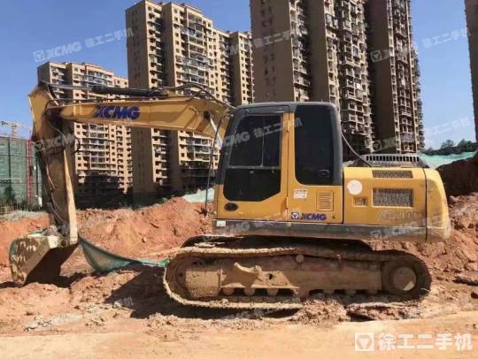 徐工XE135履带式挖掘机