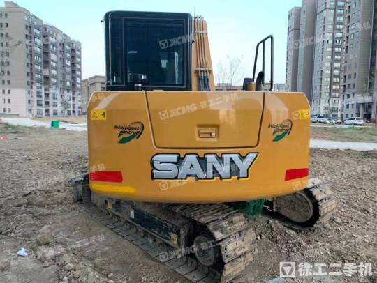 三一重工SY75履带式挖掘机