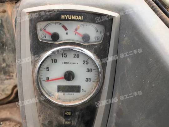 现代R60履带式挖掘机