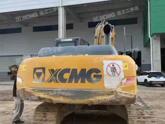 徐工XE200D履带式挖掘机