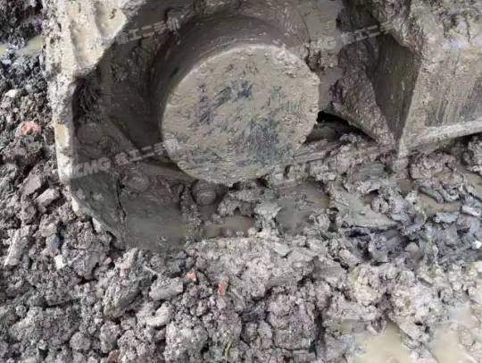 三一重工SY135履带式挖掘机